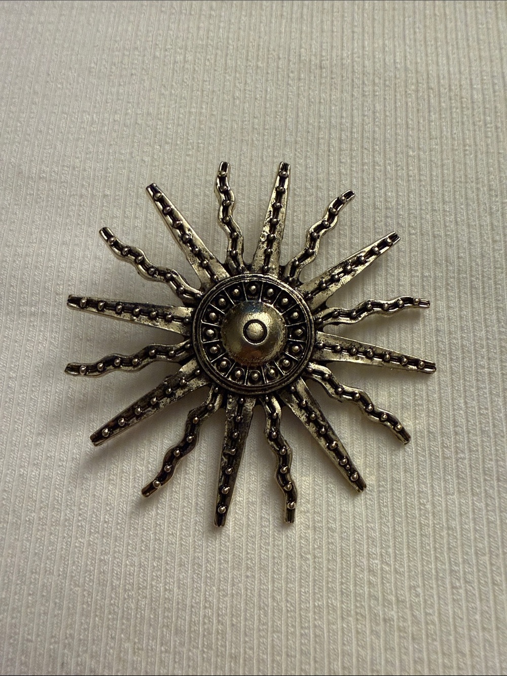 Silver antique Brooch- Elegant Starburst Brooch